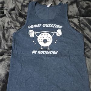 Workout tank 🍩💪